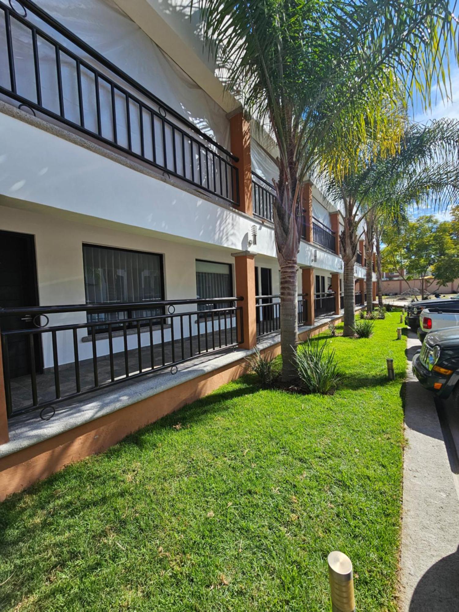 Hotel Ejecutivo Aeropuerto Alvaro Obregon Екстериор снимка